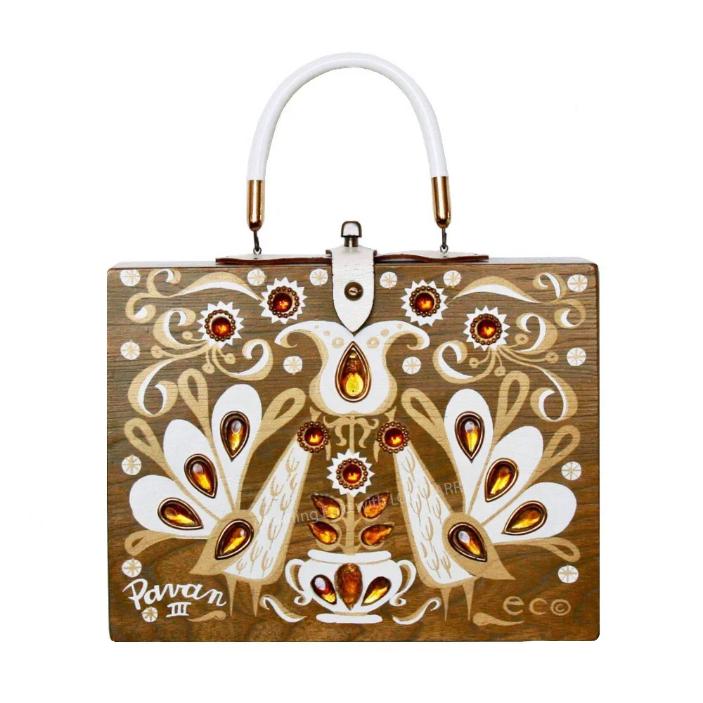Finding Enid with LOVE - Pavan III Box Bag (white and gold